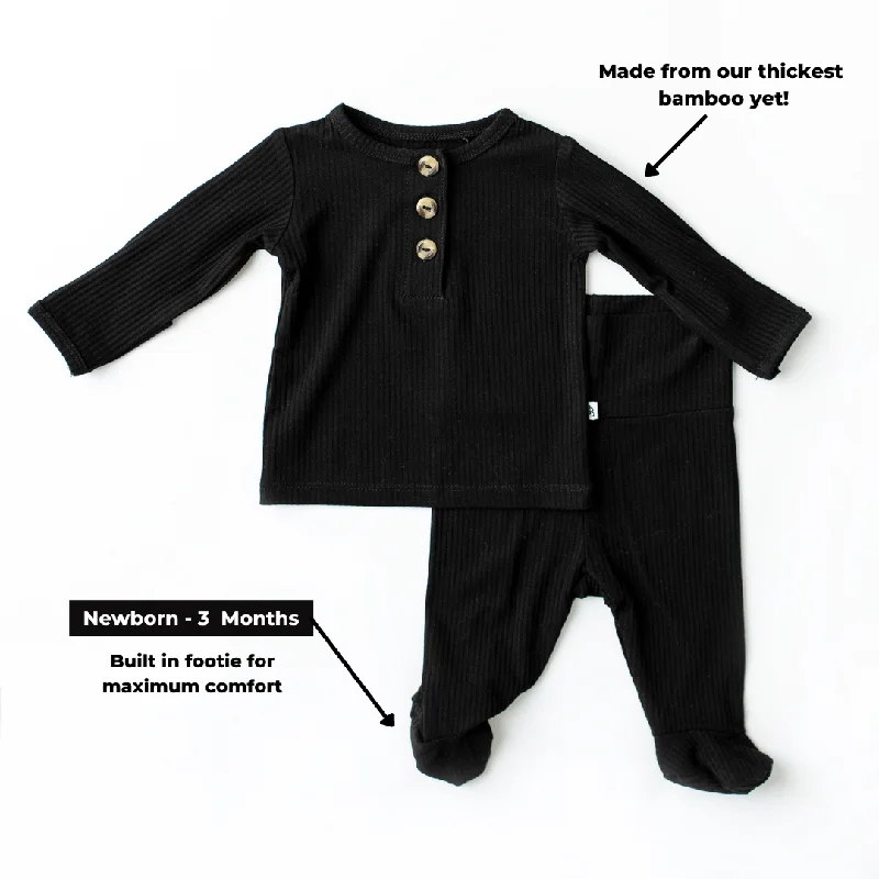 Black Ribbed Two-Piece Button Set